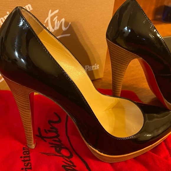 Christian Louboutin Black Patent Prive platform Size 36.5 like new gently worn - Picture 4 of 8